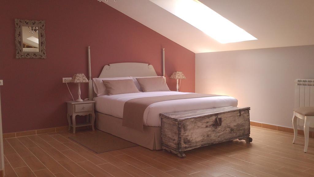 Casa Rural Pico De Los Haces Soria Room photo