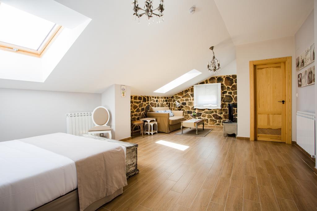 Casa Rural Pico De Los Haces Soria Room photo